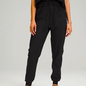 Lululemon On The Move Joggers